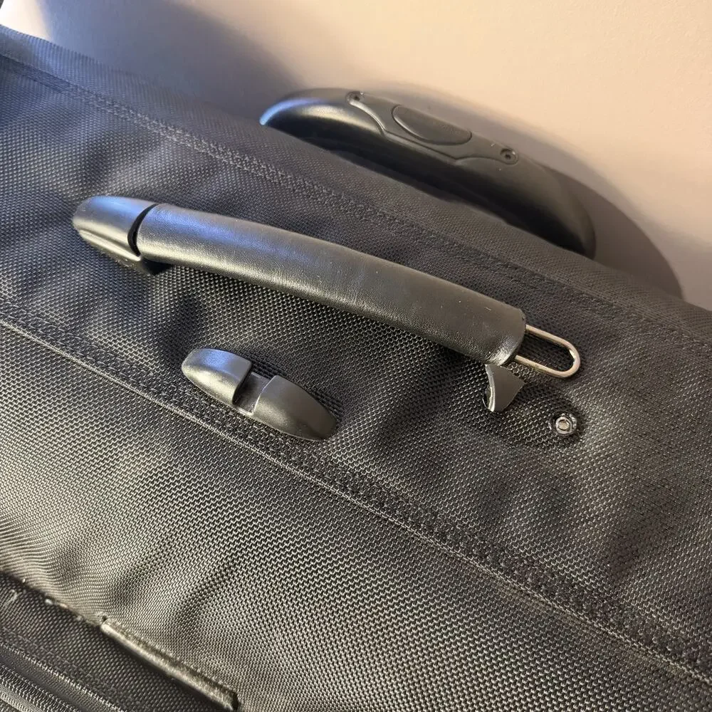 BRIGGS & RILEY ‘Baseline’ Black Nylon Deluxe 2-Wheeled Garment Bag